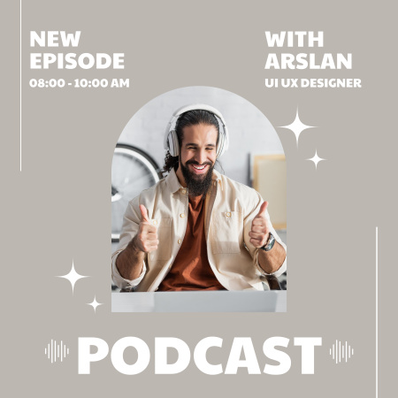 Podcast Announcement with Man in Studio Podcast Cover Tasarım Şablonu
