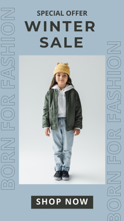 Modèle de visuel Soldes d'hiver spéciaux Collection de vêtements pour enfants - Instagram Story
