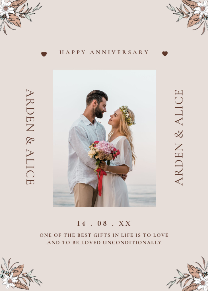 Happy Newlyweds on Beige Wedding Anniversary Postcard 5x7in Vertical – шаблон для дизайну