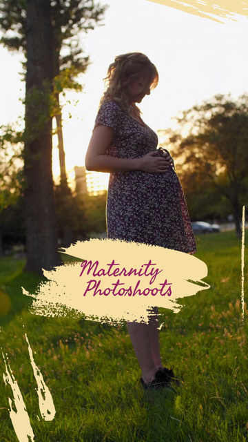 Designvorlage Lovely Maternity Photoshoots Outdoor Offer für TikTok Video