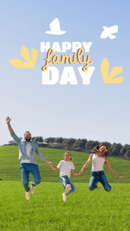 Happy Family Playing on Nature Instagram Story Tasarım Şablonu