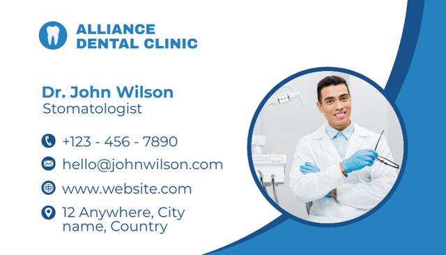 Ontwerpsjabloon van Business Card US van Dental Clinic Ad with Photo of Doctor