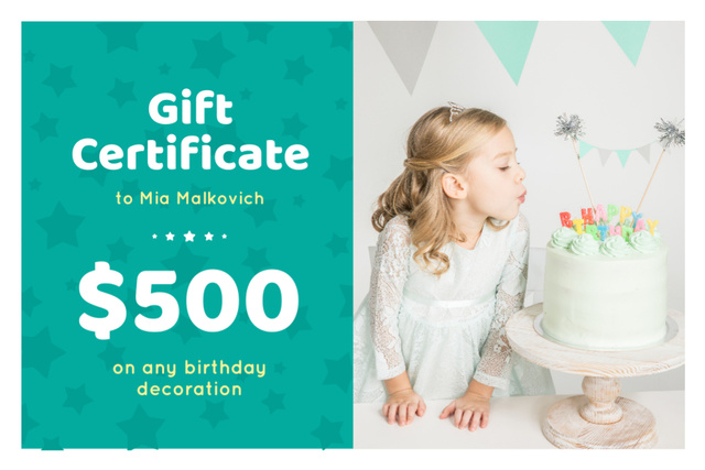 Ontwerpsjabloon van Gift Certificate van Birthday Offer with Girl Blowing Candles on Cake