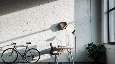 Затишне домашнє робоче місце з велосипедом та квіткою Zoom Background – шаблон для дизайну