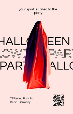 Template di design Festa di Halloween con fantasma in mantello rosso Invitation 4.6x7.2in
