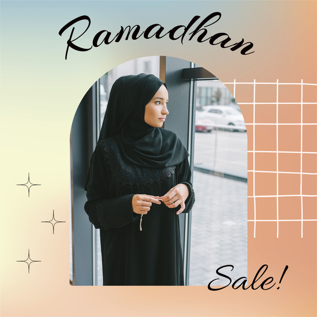 Platilla de diseño Ramadan Clothing Sale with Woman in Black Hijab  Instagram
