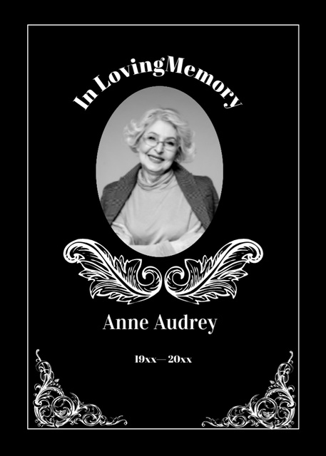 In Loving Memory Phrase With Floral Ornament and Photo of Woman Postcard 5x7in Vertical Modelo de Design