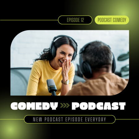 Plantilla de diseño de Anuncio de episodio de comedia con gente en el estudio. Podcast Cover 