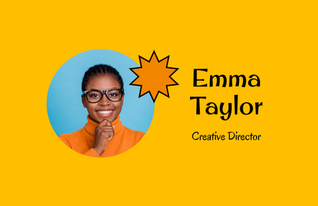 Kreatív igazgatói szolgáltatási ajánlat sárga színen Business Card 85x55mm tervezősablon