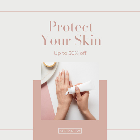 Plantilla de diseño de Skincare Ad with Moisturizer Instagram 