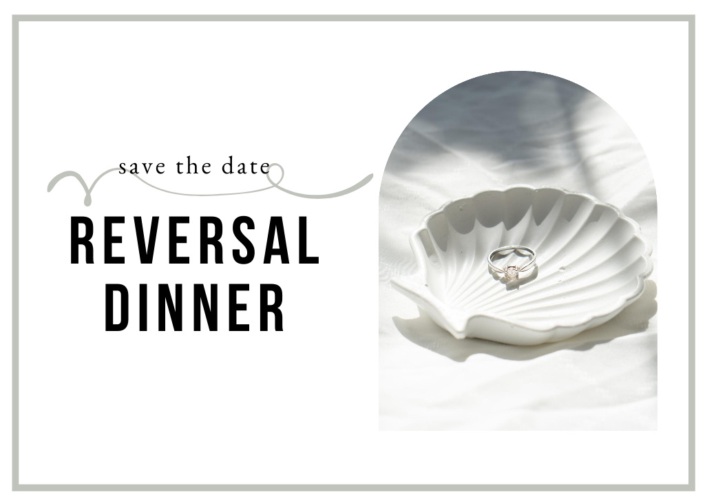 Reversal Dinner Announcement with Wedding Ring in Seashell Card Modelo de Design