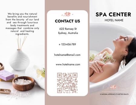 Template di design Offerta di servizi spa con bella donna in bagno Brochure 8.5x11in