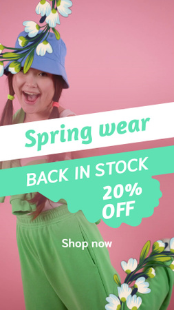 Platilla de diseño Spring Outfits Offer With Discount In Pink TikTok Video