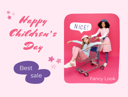 Ontwerpsjabloon van Postcard 4.2x5.5in van Kinderdagverkoopaanbieding met lachende kleine meisjes en trolley