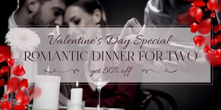 Special Discount Offer on Valentine's Day Dinner for Couples in Love Twitter Design Template