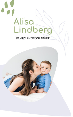 Family Photographer Services Promotion Book Cover – шаблон для дизайна