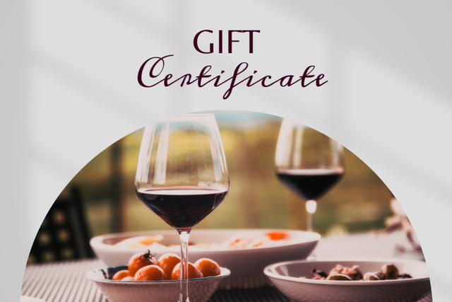 Ontwerpsjabloon van Gift Certificate van Wine Tasting Announcement with Wineglasses and Fruits
