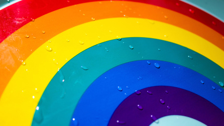 Designvorlage Bright Rainbow with Water Drops für Zoom Background