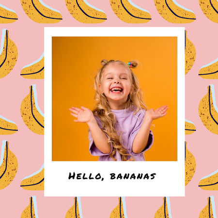 söpö hymyilevä pieni tyttö Album Cover Design Template