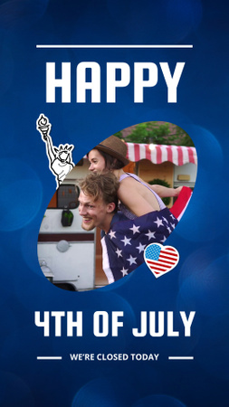 Jovem casal comemorando o dia da independência dos EUA Instagram Video Story Modelo de Design