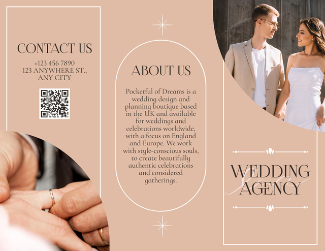 Wedding Agency Service with Happy Groom and Bride Brochure 8.5x11inデザインテンプレート