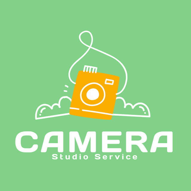 Emblem with Orange Camera in Green Logo 1080x1080pxデザインテンプレート