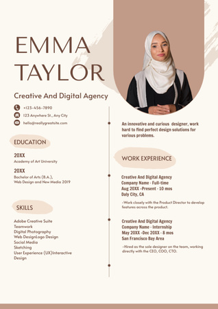 Plantilla de diseño de Skills and Experience in Creative Digital Agency Resume 
