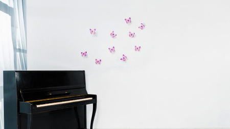 Біла кімната з фортепіано та метеликами на стіні Zoom Background – шаблон для дизайну