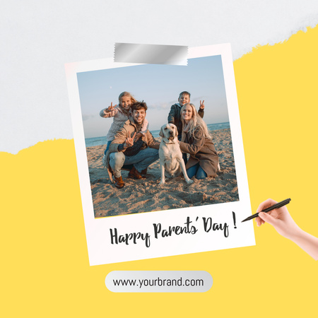 Happy Parents' Day Greeting with Family on the Beach Instagram Design Template