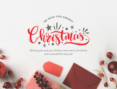 Template di design Auguri di Natale e Capodanno con palline e regalo Postcard 4.2x5.5in