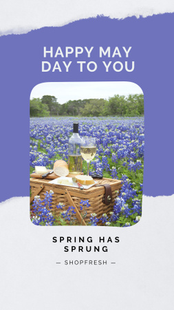 Modèle de visuel Annonce de célébration du 1er mai avec des fleurs bleues - Instagram Story