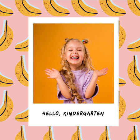 Modèle de visuel Cute Smiling Little Girl - Instagram