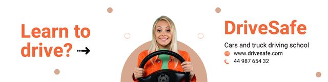 Happy Woman And Safe Car Driving Course Promotion Twitter Tasarım Şablonu