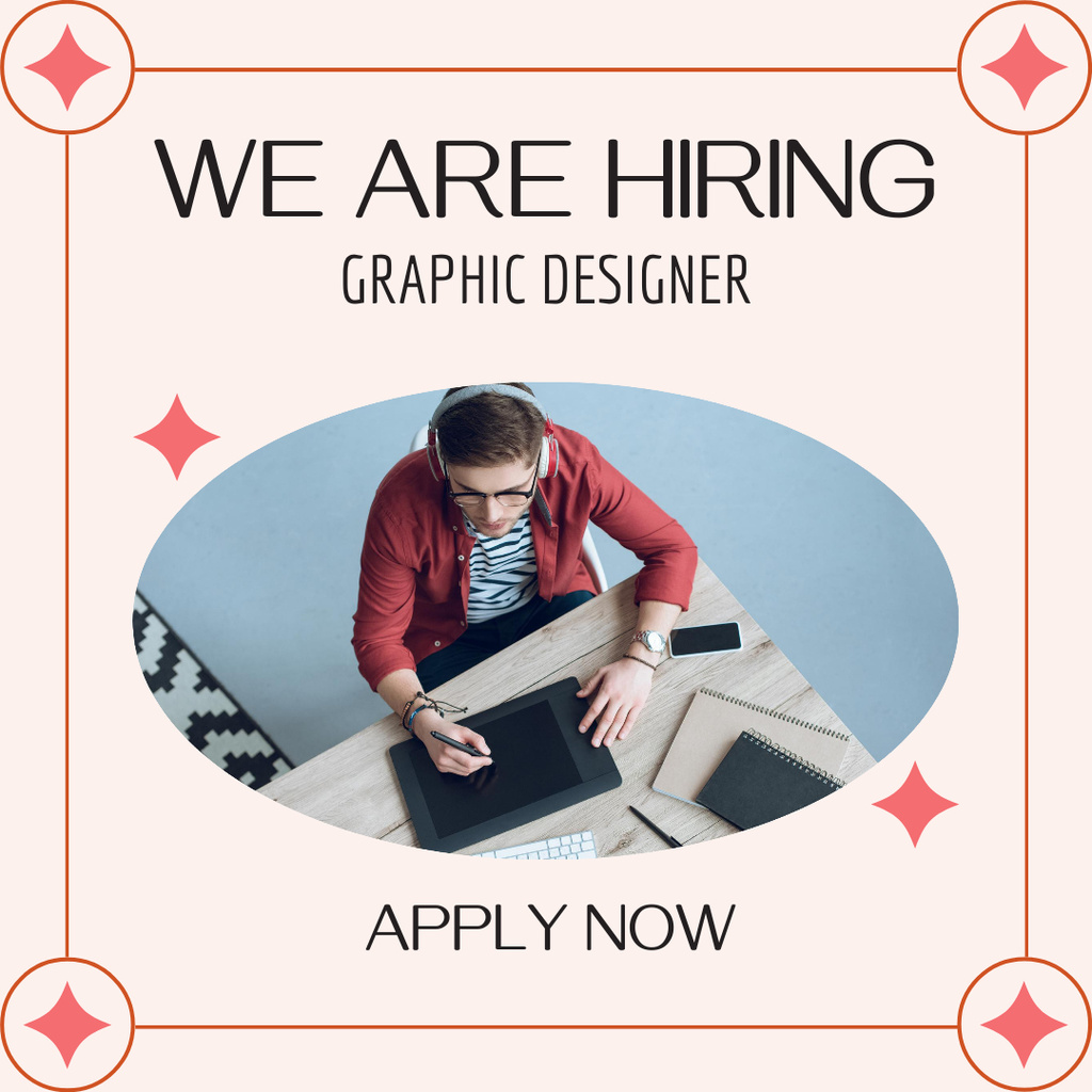 Graphic Designer Vacancy with Man using Laptop Instagram Modelo de Design