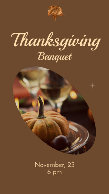 Lovely Thanksgiving Banquet With Pumpkin And Candles Instagram Video Story Modelo de Design