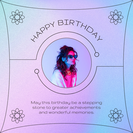 Basit Mor Gradyan Üzerinde Doğum Günü Tebriki LinkedIn post Tasarım Şablonu