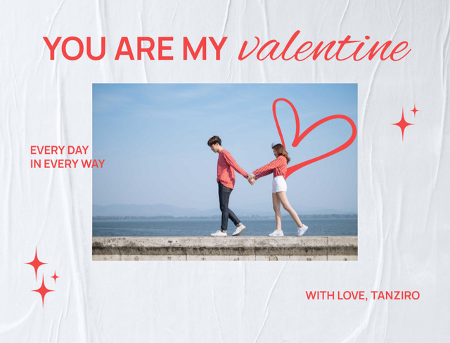 Modèle de visuel Valentine's Greeting Layout with Photo of Couple on Seascape - Postcard 4.2x5.5in
