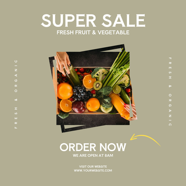 Plantilla de diseño de Organic Fruits And Veggies In Box Sale Offer Instagram 