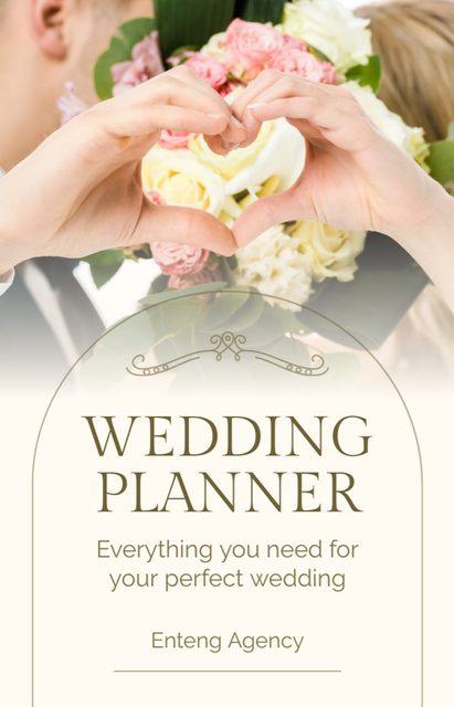 Wedding Planner Proposal with Couple Making Heart Gesture IGTV Cover tervezősablon