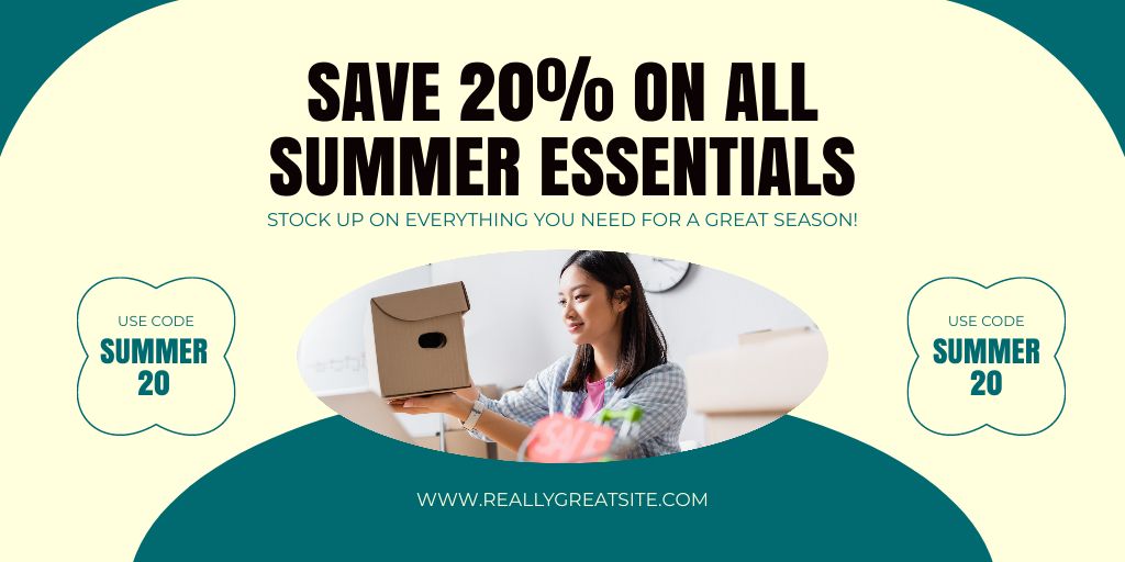 Summer Sale Promo with Woman holding Box Twitterデザインテンプレート