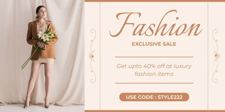 Plantilla de diseño de Anuncio exclusivo de venta de moda con mujer sosteniendo flores Twitter 