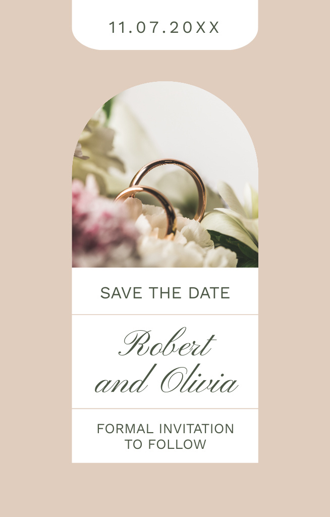 Designvorlage Wedding Invitation with Golden Rings on Rose Petals für Invitation 4.6x7.2in