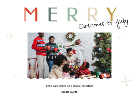 Platilla de diseño Happy Family Celebrating Christmas in July Card