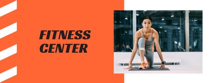 Fitness Center Ad with Woman doing Workout Facebook coverデザインテンプレート