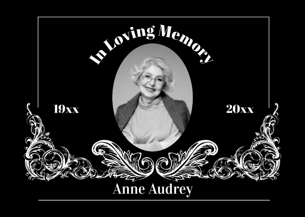In Loving Memory Phrase With Floral Ornament and Photo of Nice Woman Postcard 5x7in Modelo de Design