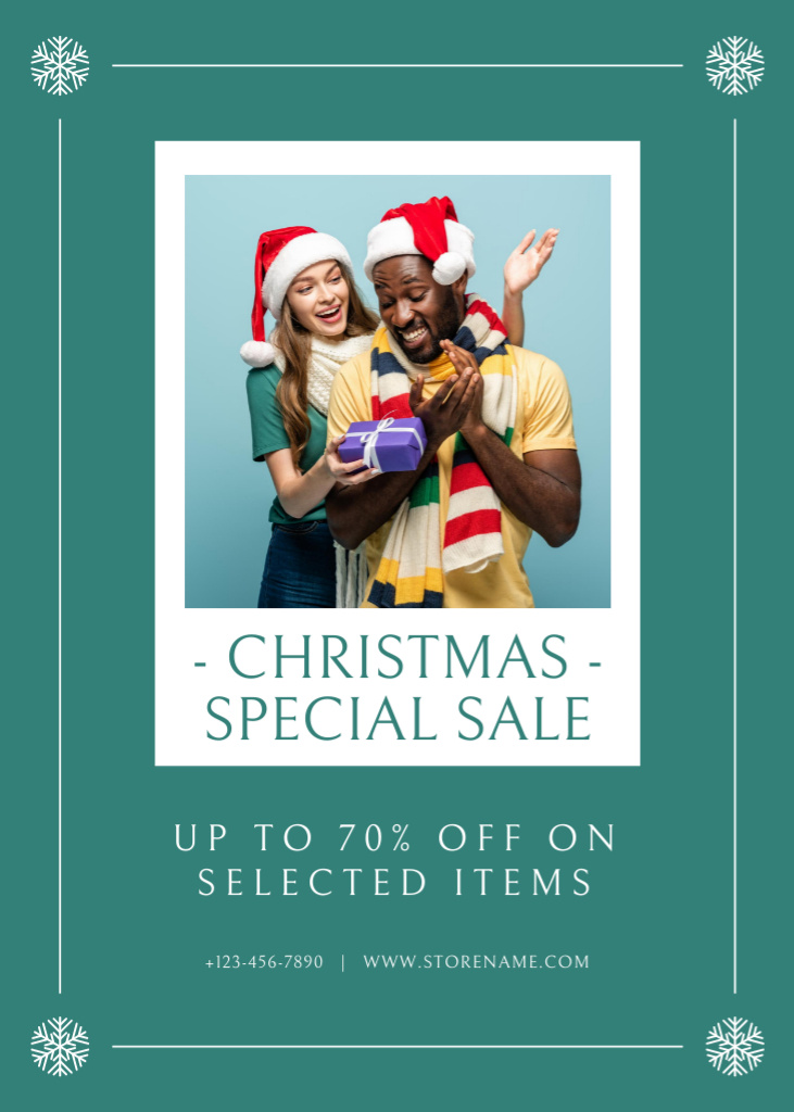 Plantilla de diseño de Special Discount on Selected Items for Christmas Flayer 