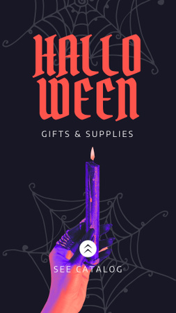 Designvorlage Halloween-Feier mit Kerze im Spinnennetz für Instagram Story