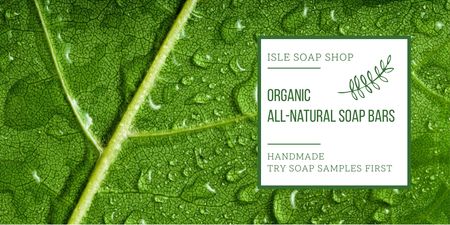 Modèle de visuel Organic Cosmetics Advertisement with Drops on Green Leaf - Twitter