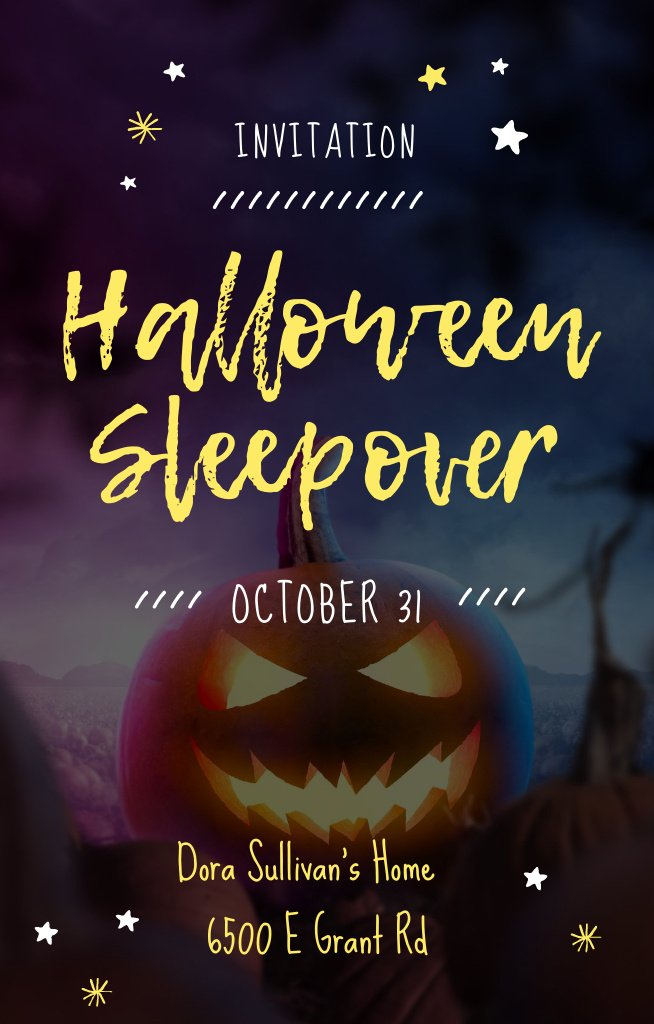 Plantilla de diseño de Halloween Sleepover Party Announcement with Bright Glowing Pumpkin Invitation 4.6x7.2in 