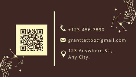 Template di design Stelle e illustrazione della mano per la promozione dello studio del tatuaggio Business Card US